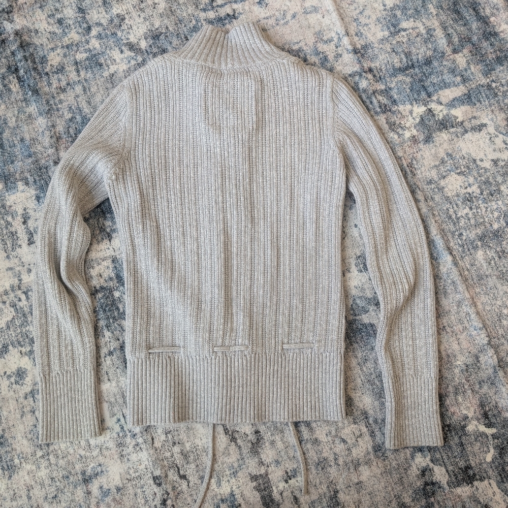 EUC L.O.G.G. Label Of Graded Goods H&M Gray Button Front Tie Waist Sweater Sz M - Picture 10 of 11